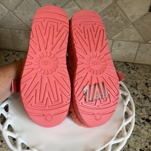UGG FLUFFITA Slides Pink Blossom Women's Sherling Size 8 Platform - Picture 11 of 14
